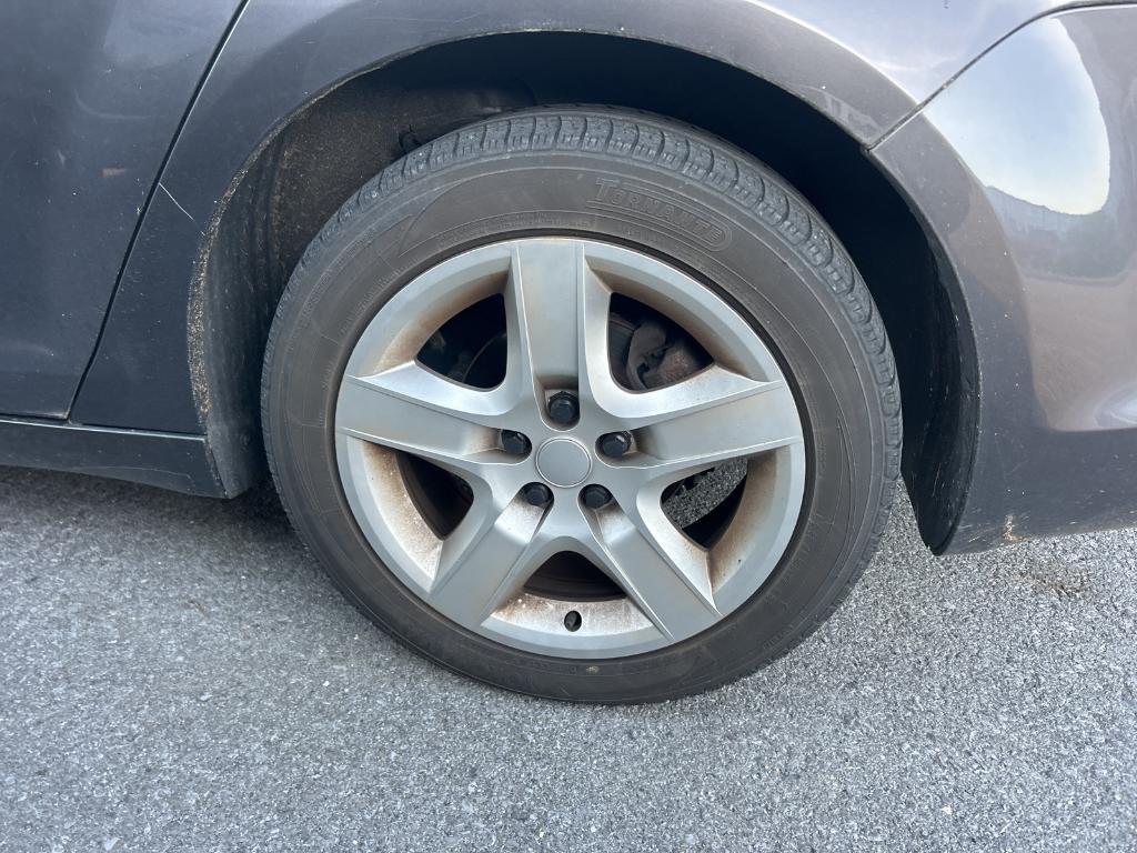used 2010 Chevrolet Malibu car, priced at $5,718