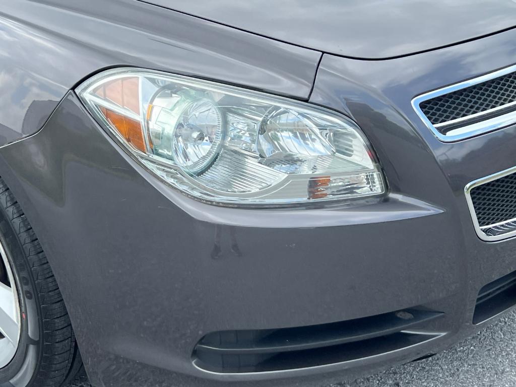 used 2010 Chevrolet Malibu car, priced at $5,648