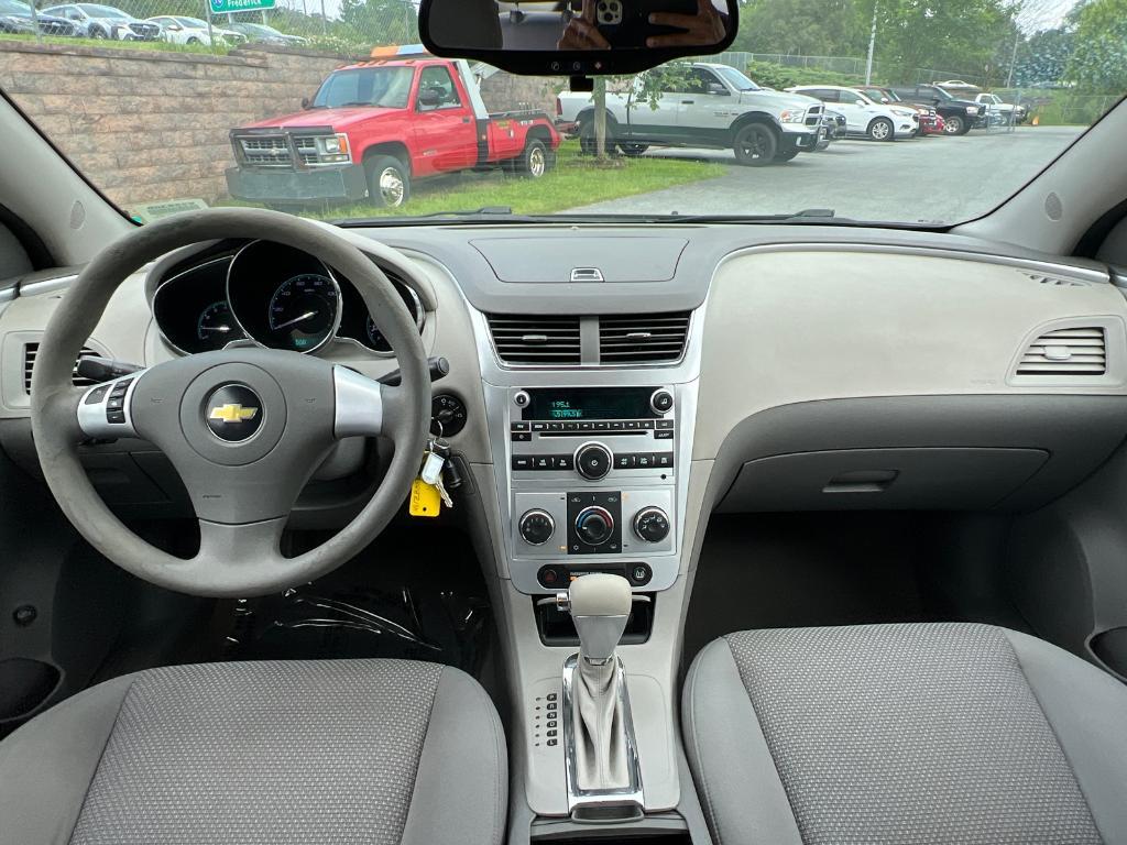 used 2010 Chevrolet Malibu car, priced at $5,648