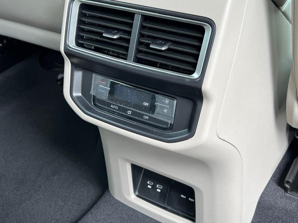 new 2025 Volkswagen Atlas car, priced at $44,873