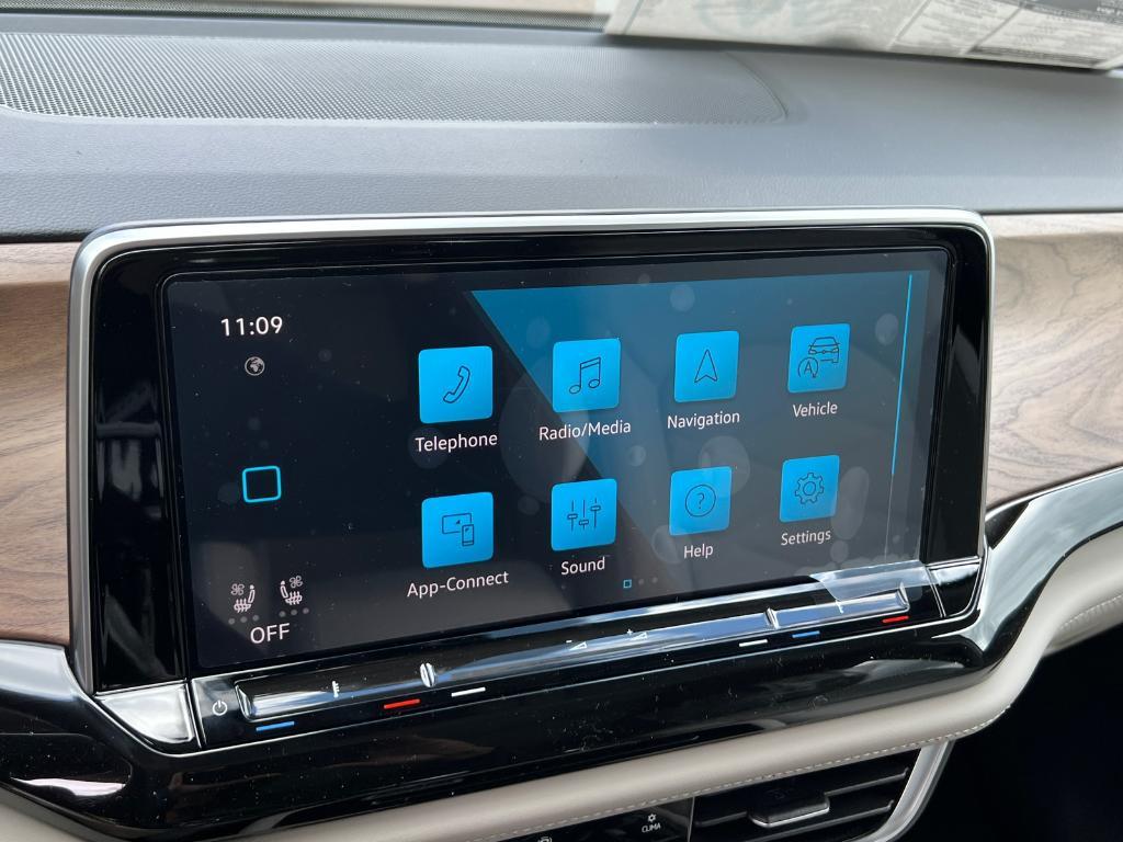 new 2025 Volkswagen Atlas car, priced at $44,873