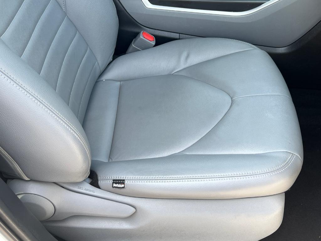 used 2020 Toyota Highlander car, priced at $23,350