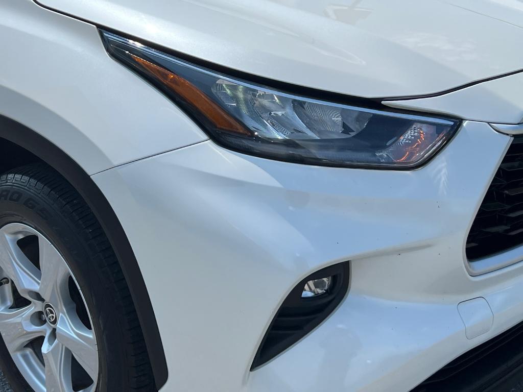 used 2020 Toyota Highlander car, priced at $23,350