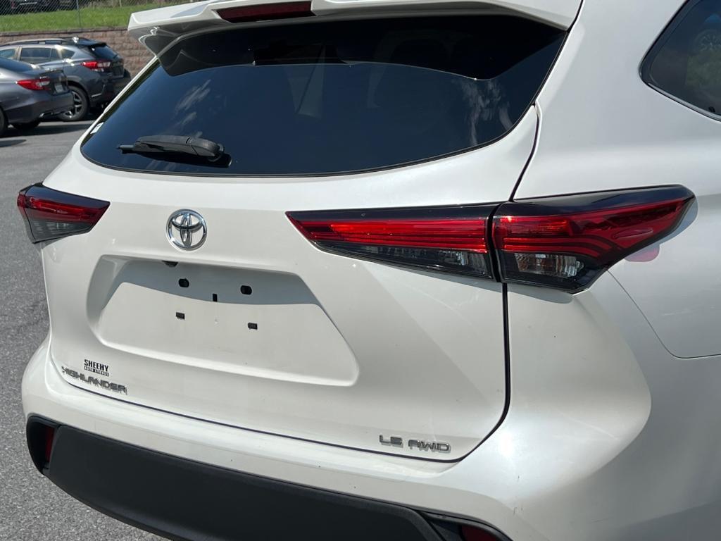 used 2020 Toyota Highlander car, priced at $23,350