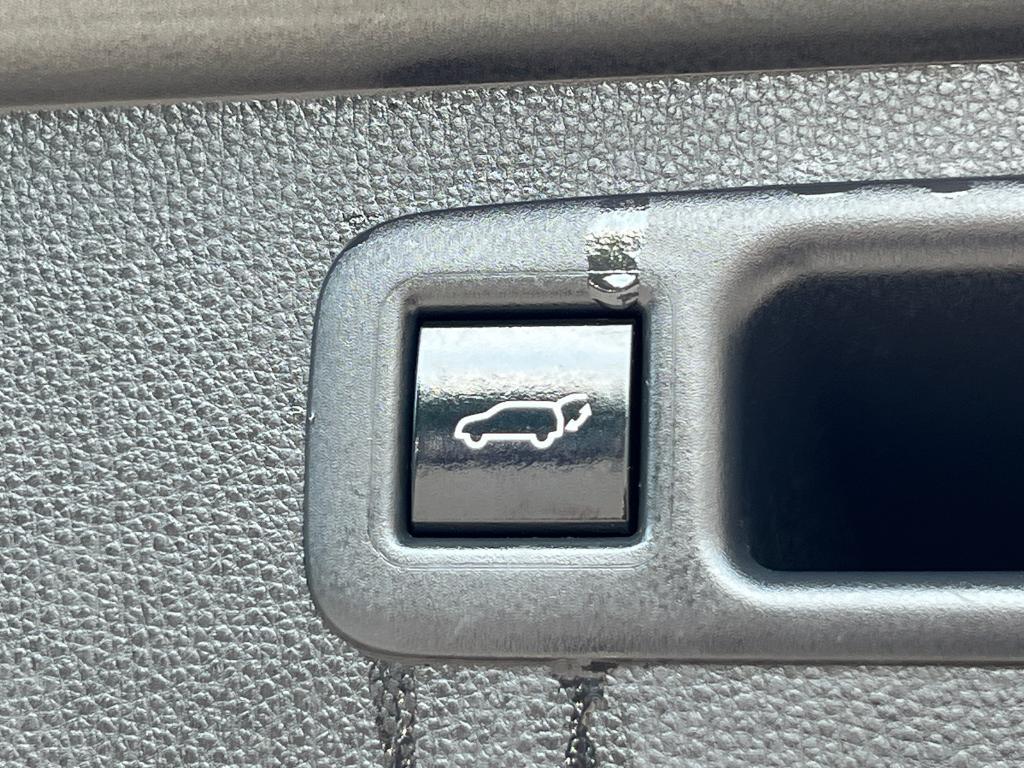 used 2020 Toyota Highlander car, priced at $23,350