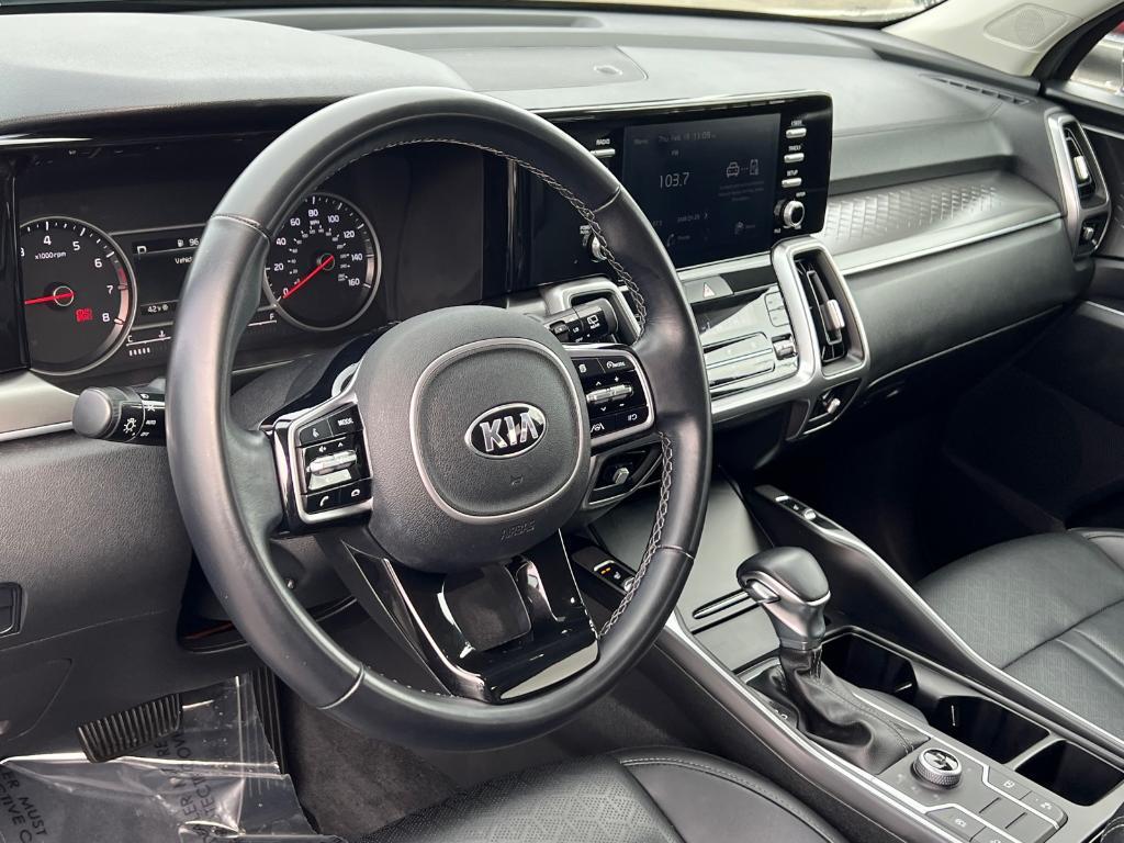 used 2021 Kia Sorento car, priced at $24,690