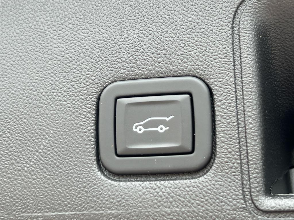 used 2024 GMC Terrain car, priced at $35,077