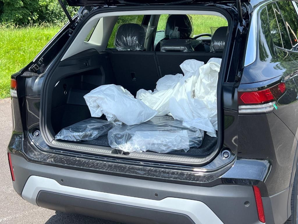 new 2025 Volkswagen Tiguan car, priced at $29,728