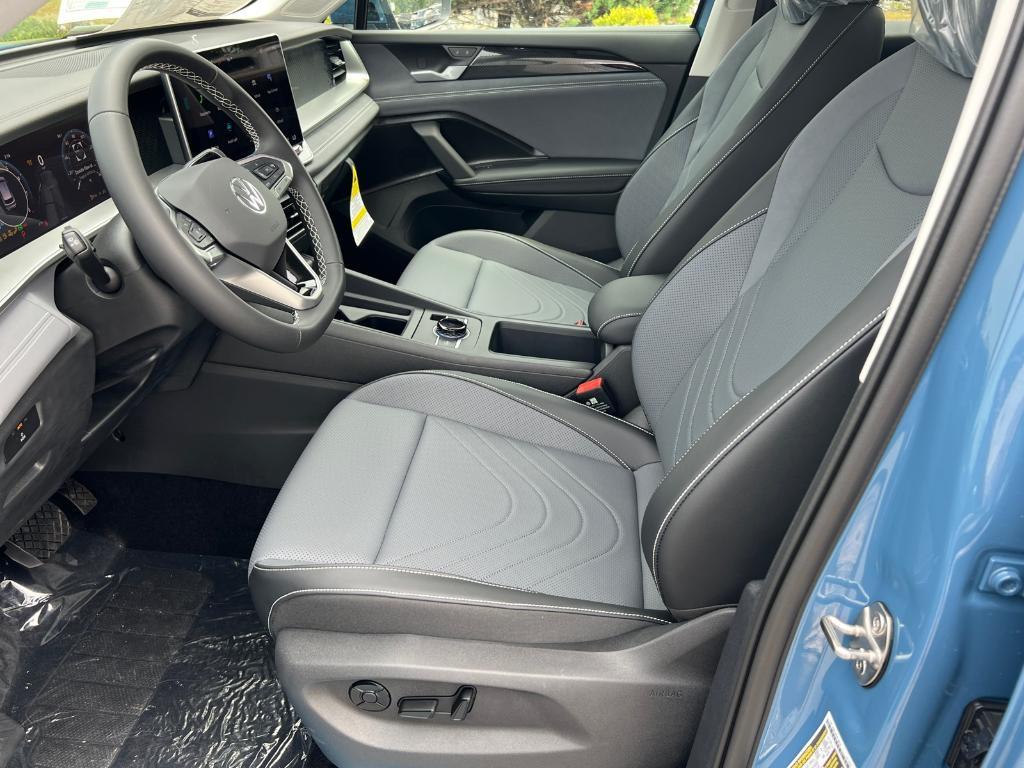 new 2025 Volkswagen Tiguan car, priced at $35,486
