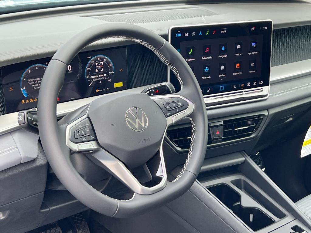new 2025 Volkswagen Tiguan car, priced at $35,486