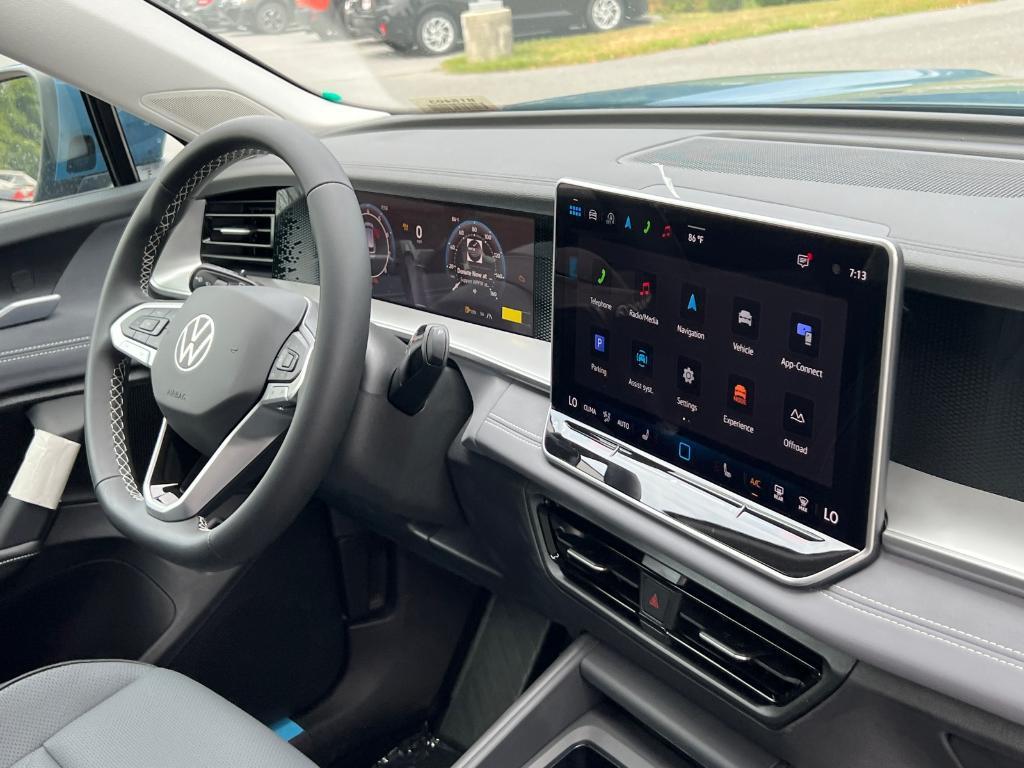new 2025 Volkswagen Tiguan car, priced at $35,486
