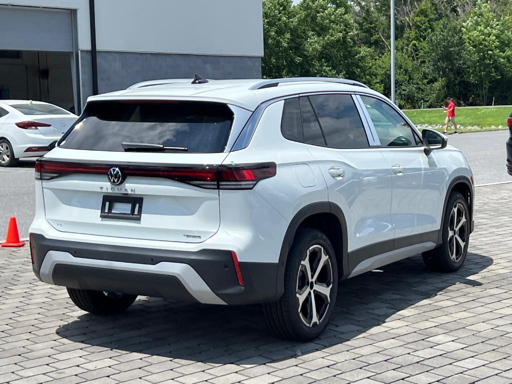 new 2025 Volkswagen Tiguan car, priced at $33,291