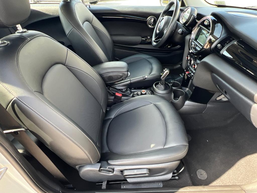 used 2021 MINI Hardtop car, priced at $18,167