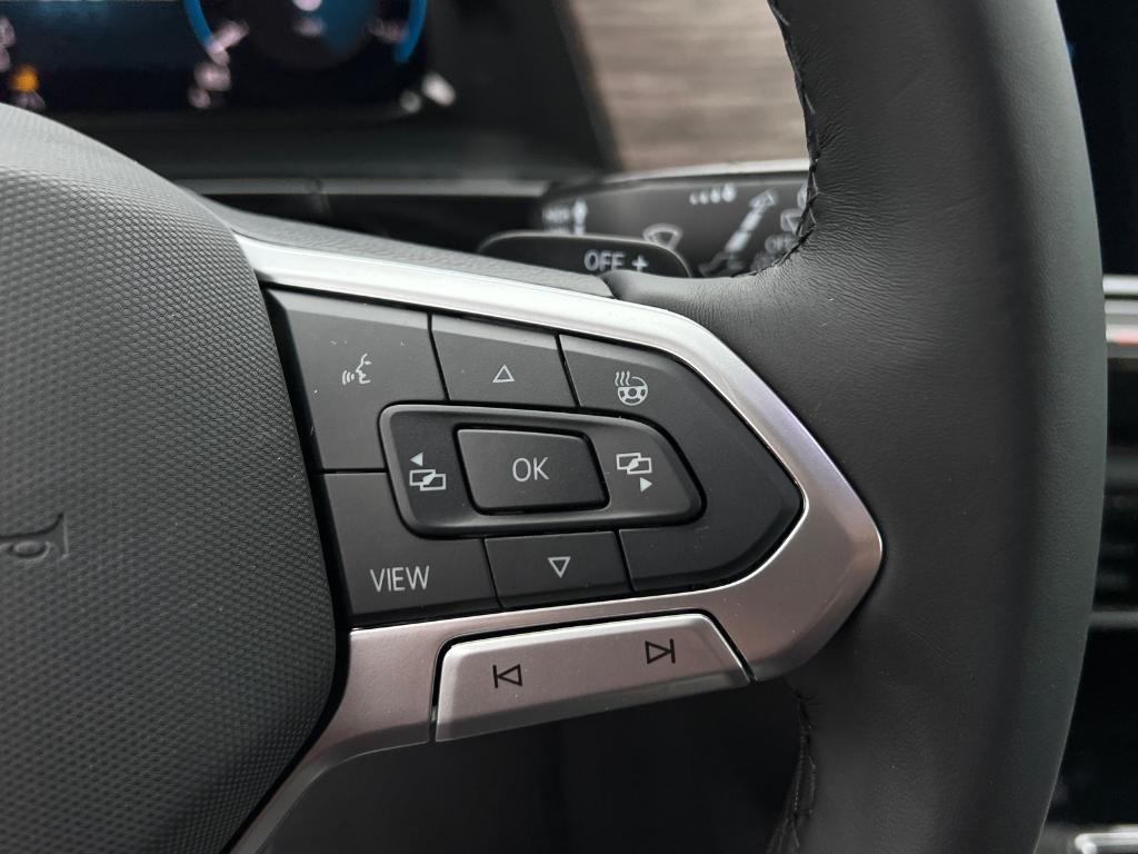 new 2025 Volkswagen Atlas car, priced at $51,373