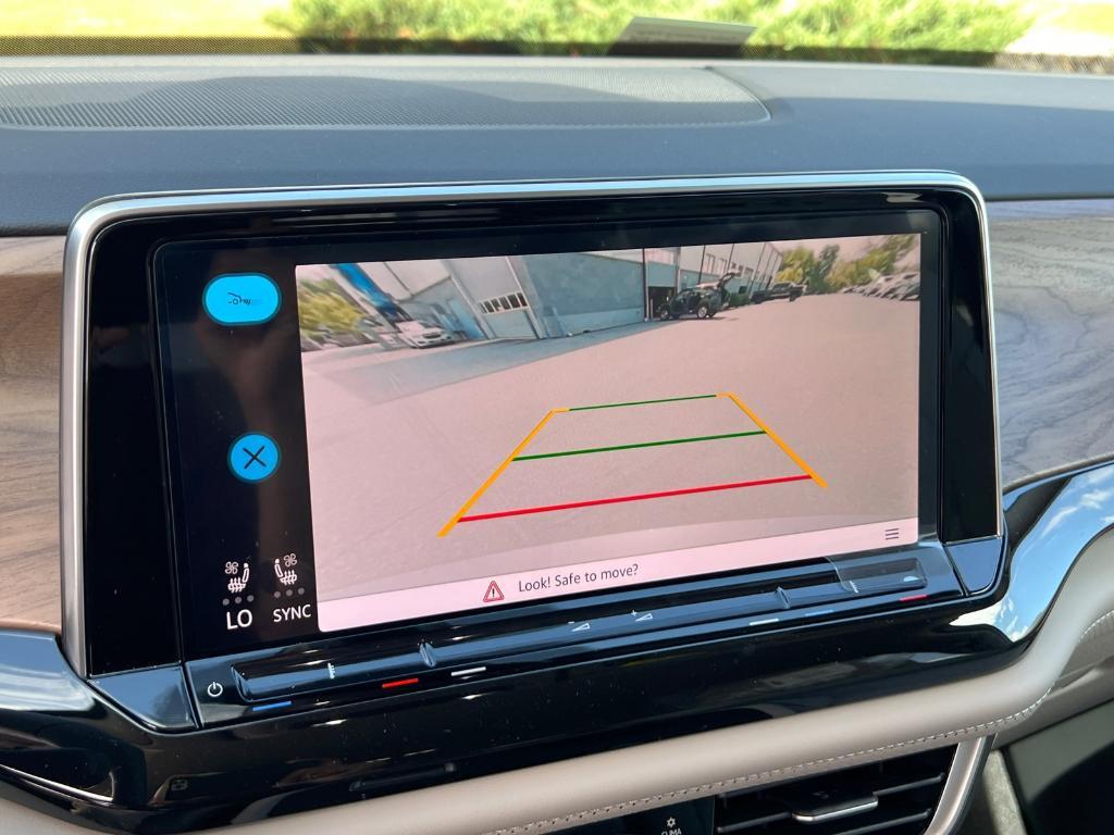 new 2026 Volkswagen Atlas car, priced at $40,428