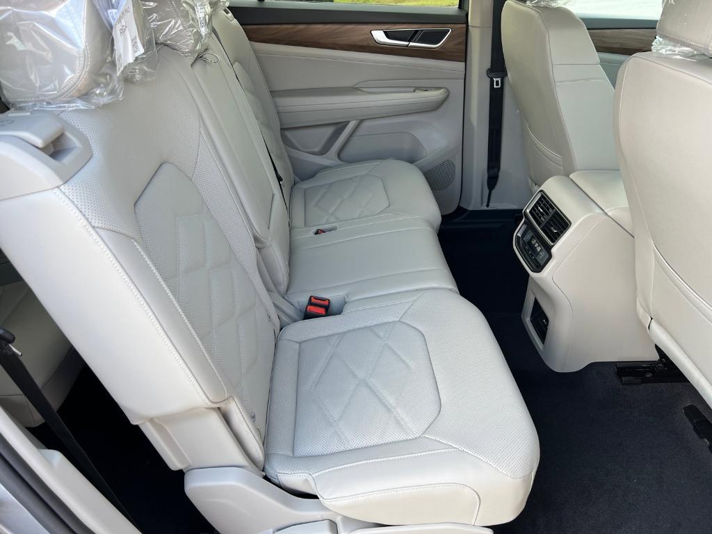 new 2026 Volkswagen Atlas car, priced at $40,428