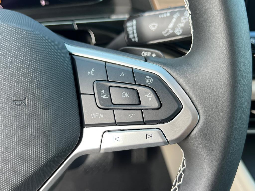 new 2026 Volkswagen Atlas car, priced at $40,428