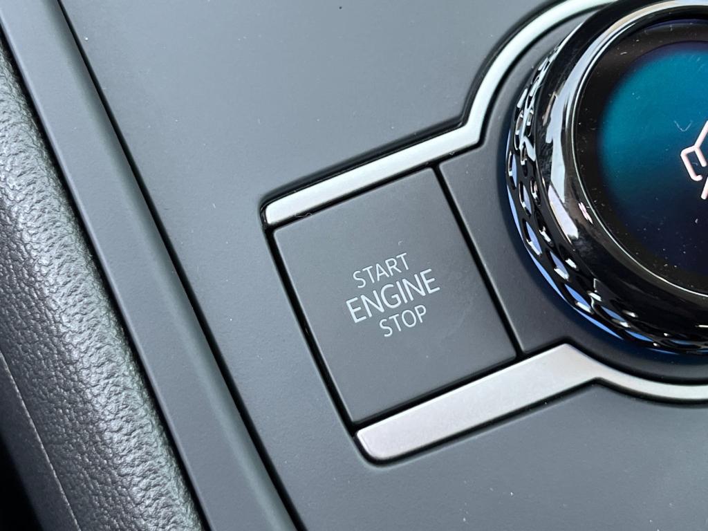 new 2025 Volkswagen Tiguan car, priced at $30,172