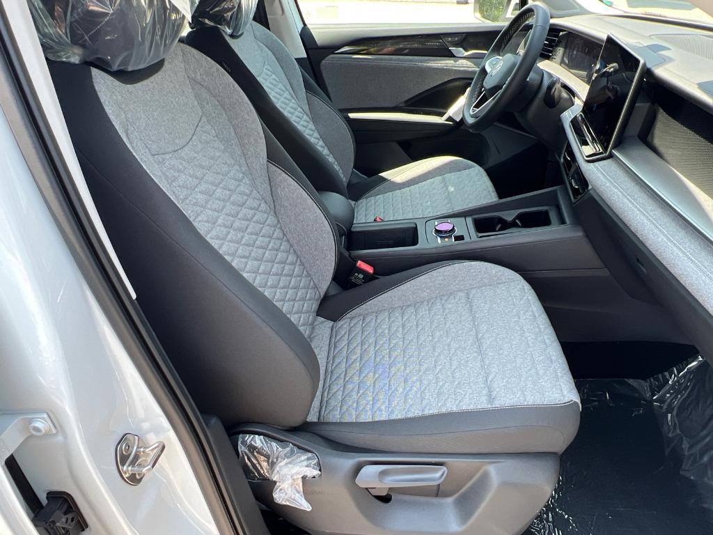 new 2025 Volkswagen Tiguan car, priced at $30,172