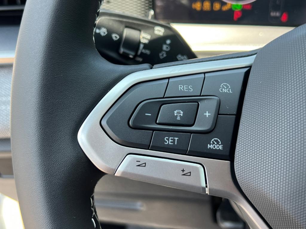 new 2025 Volkswagen Tiguan car, priced at $30,172