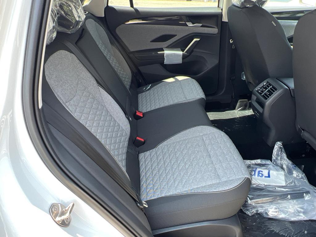 new 2025 Volkswagen Tiguan car, priced at $30,172