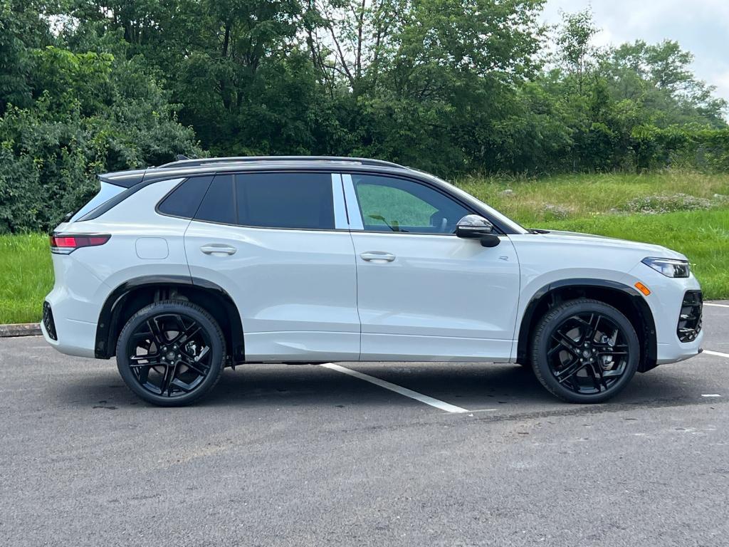 new 2025 Volkswagen Tiguan car, priced at $38,229