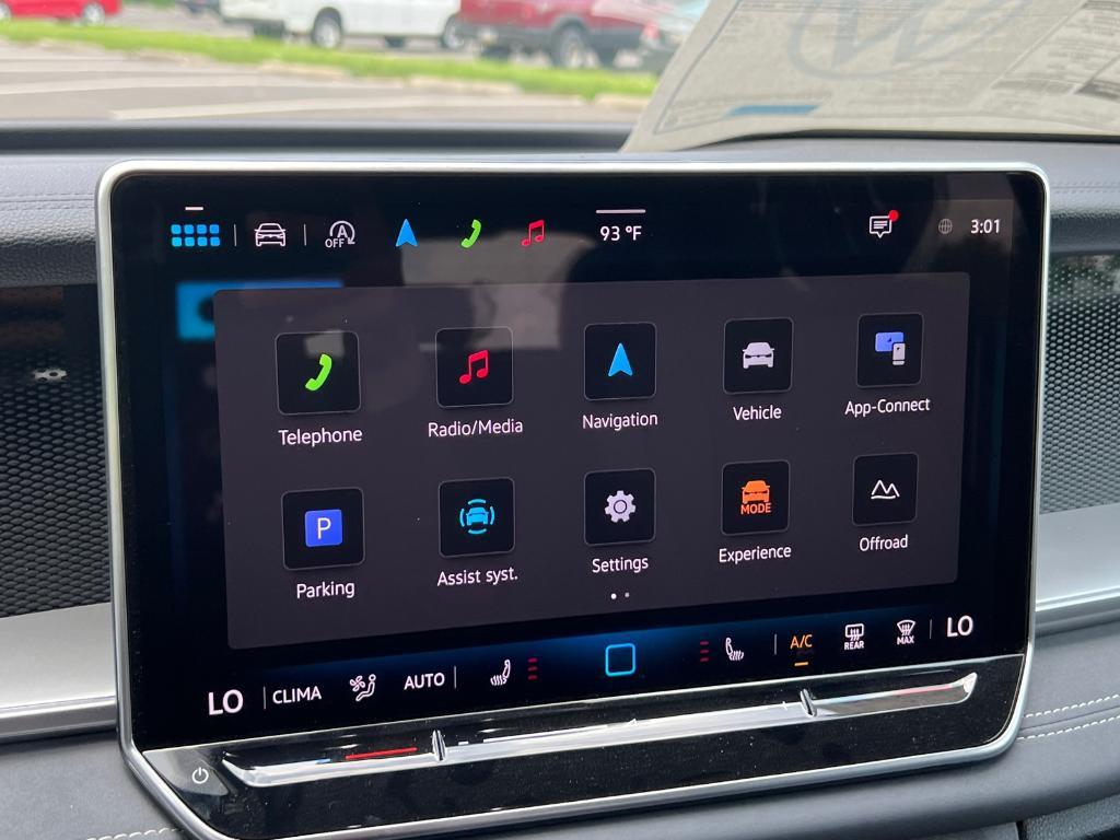 new 2025 Volkswagen Tiguan car, priced at $38,229