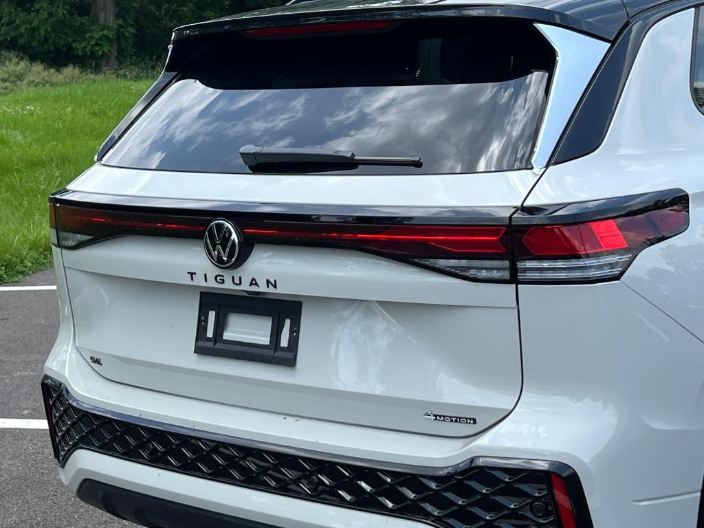 new 2025 Volkswagen Tiguan car, priced at $38,229