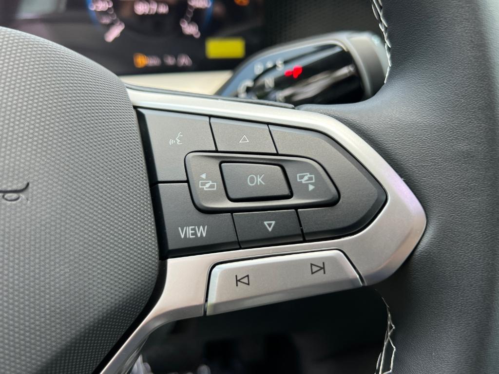 new 2025 Volkswagen Tiguan car, priced at $33,291