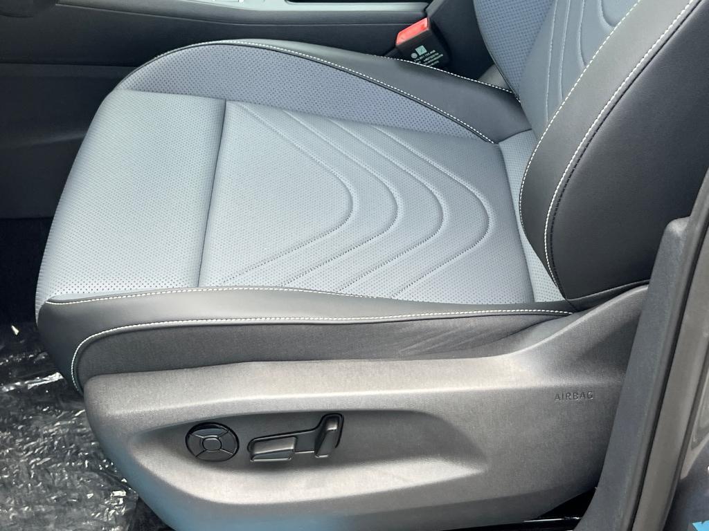 new 2025 Volkswagen Tiguan car, priced at $33,291