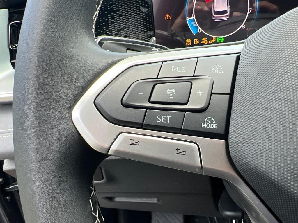 new 2025 Volkswagen Tiguan car, priced at $33,291