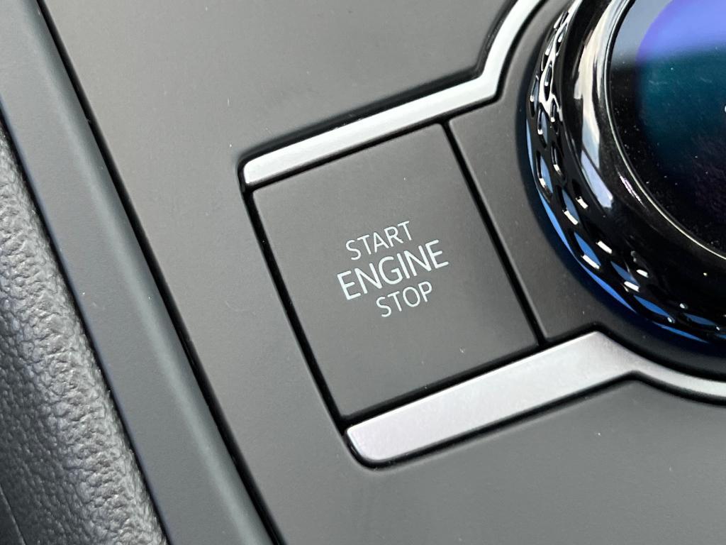 new 2025 Volkswagen Tiguan car, priced at $33,291