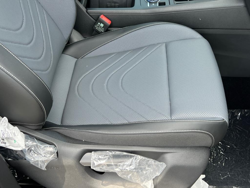 new 2025 Volkswagen Tiguan car, priced at $33,291