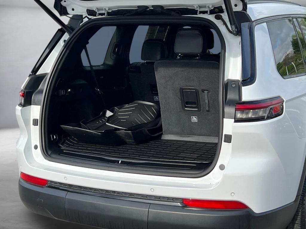 used 2022 Jeep Grand Cherokee L car, priced at $28,890