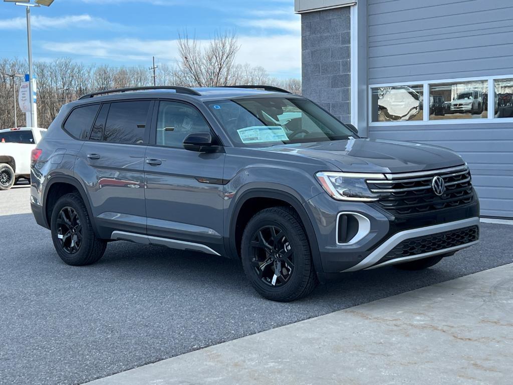 new 2025 Volkswagen Atlas car, priced at $45,075