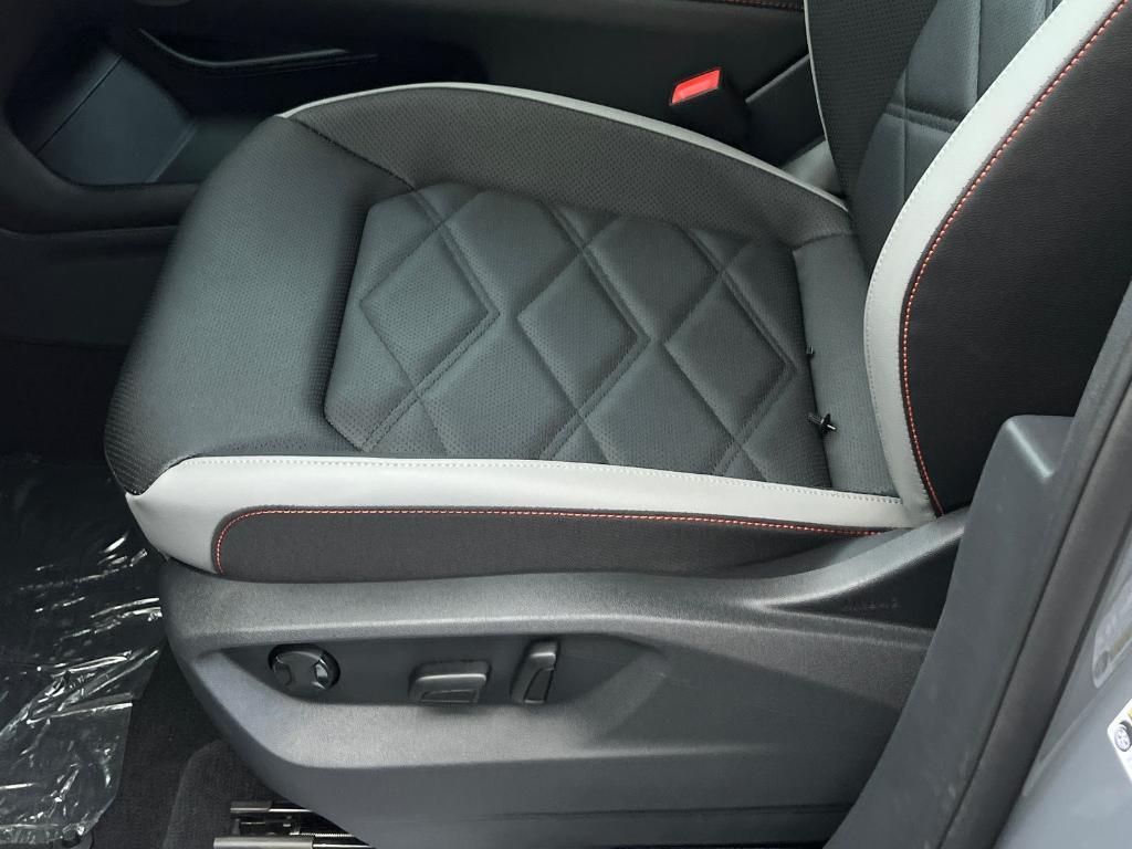 new 2025 Volkswagen Atlas car, priced at $45,075