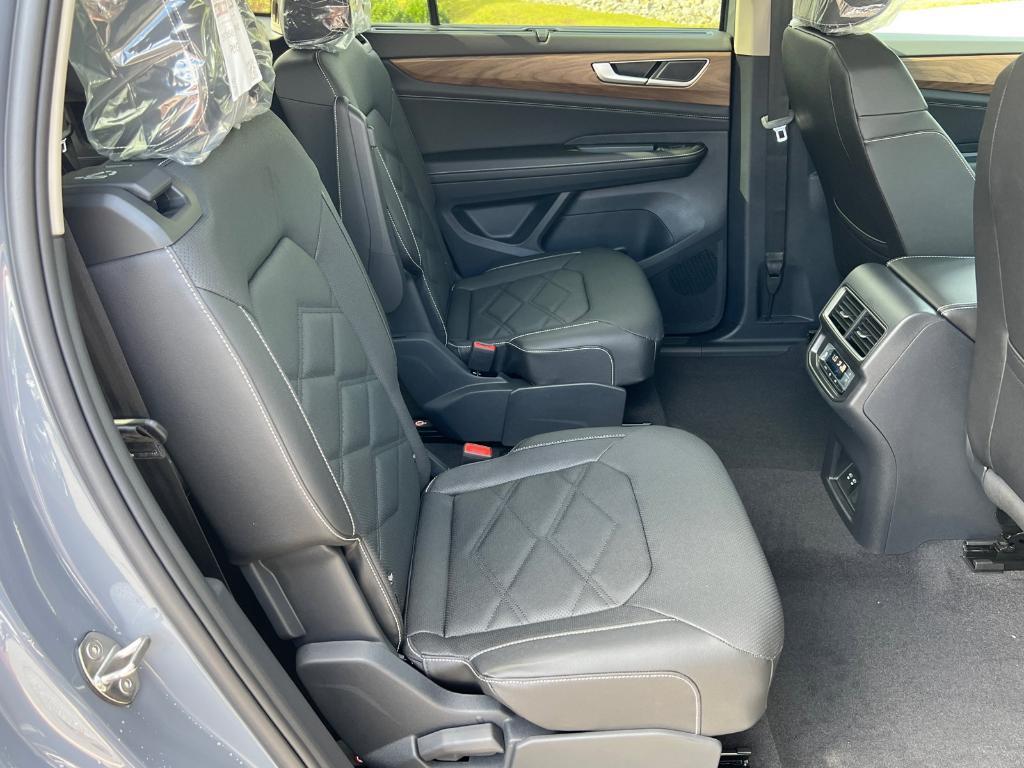 new 2026 Volkswagen Atlas car, priced at $47,455