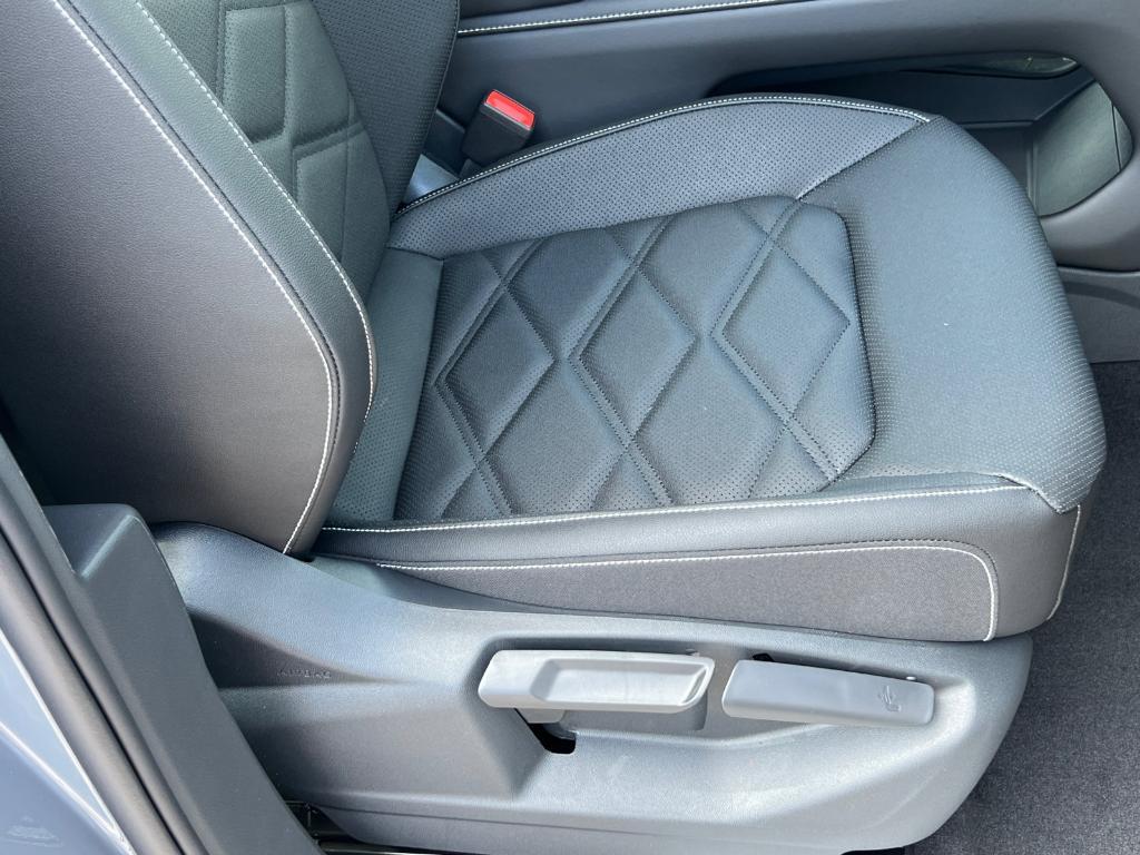 new 2026 Volkswagen Atlas car, priced at $47,455