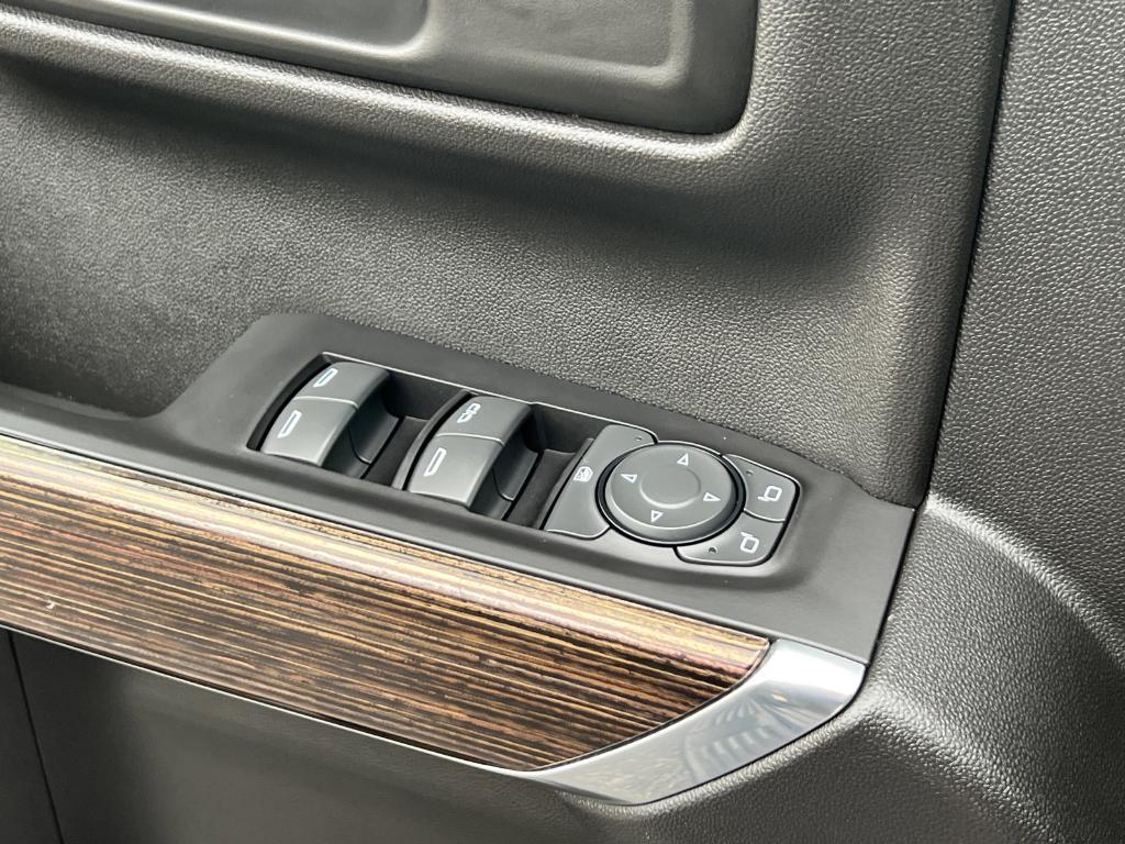 used 2022 GMC Sierra 1500 Limited car, priced at $35,218