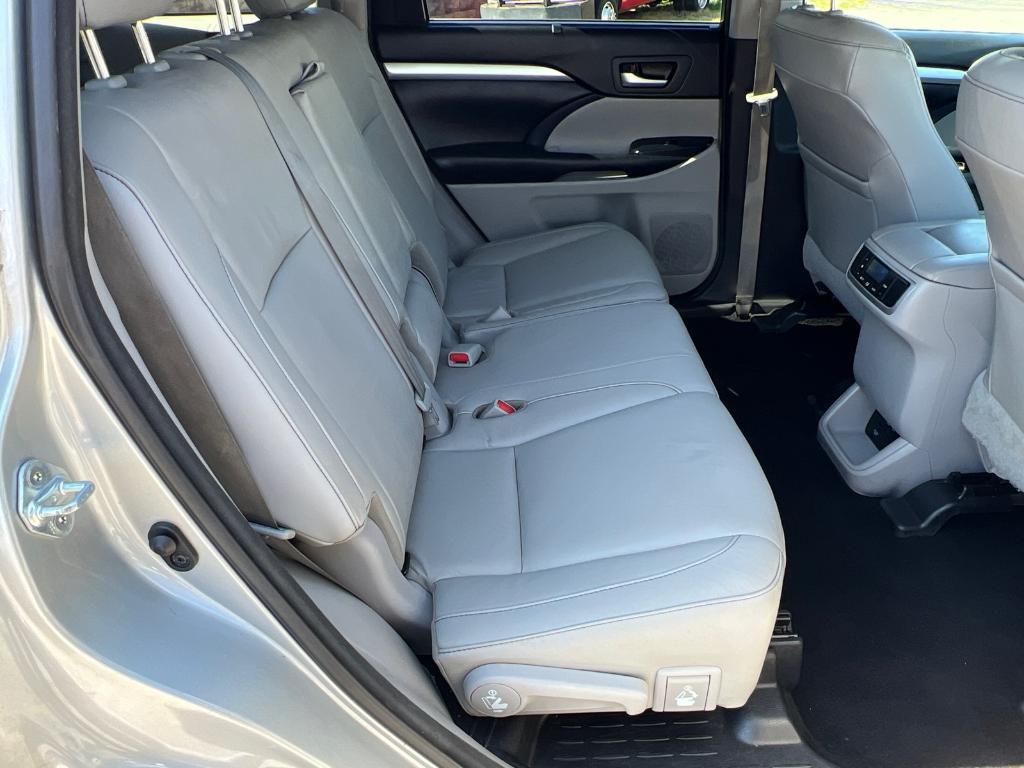 used 2017 Toyota Highlander car, priced at $15,575