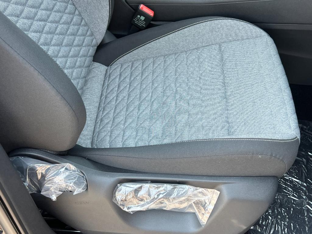 new 2025 Volkswagen Tiguan car, priced at $30,172