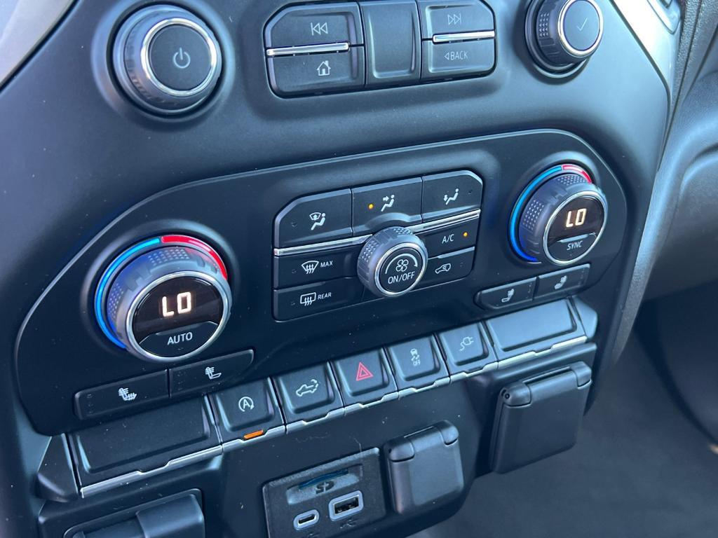 used 2019 Chevrolet Silverado 1500 car, priced at $32,176