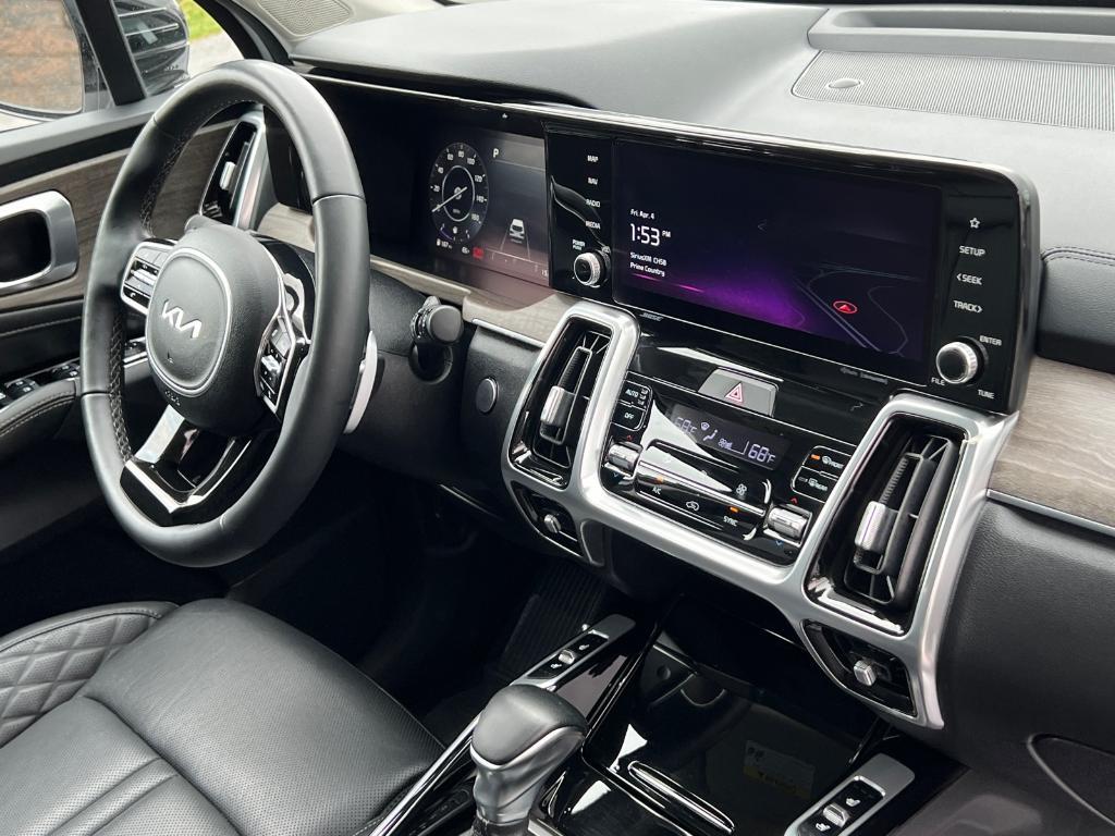 used 2023 Kia Sorento car, priced at $32,926