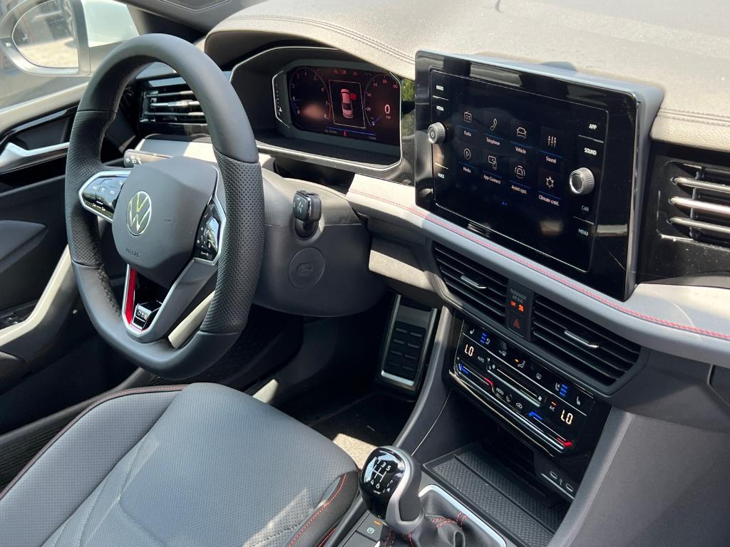 new 2025 Volkswagen Jetta GLI car