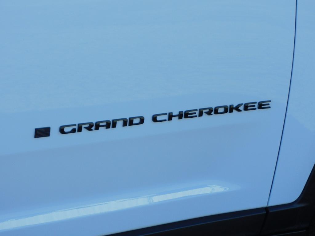 used 2023 Jeep Grand Cherokee L car, priced at $35,987