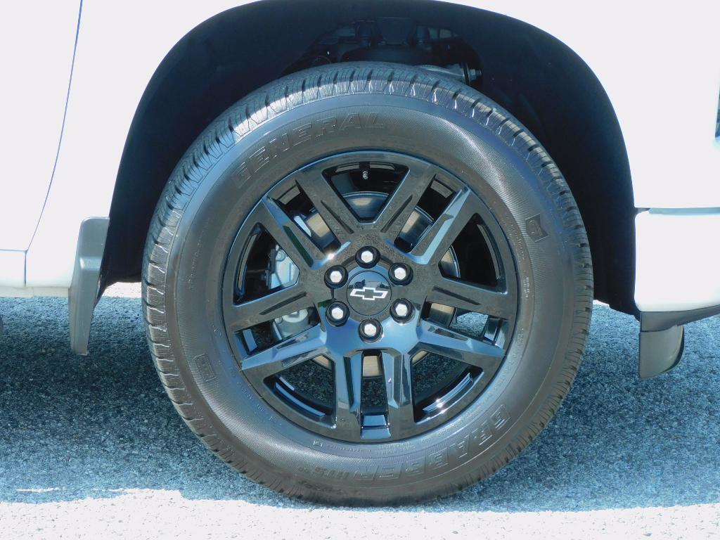 used 2025 Chevrolet Silverado 1500 car, priced at $39,987