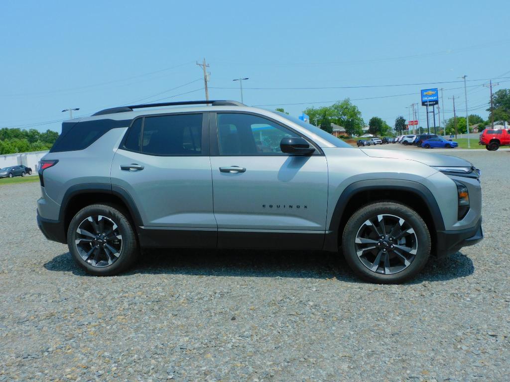 new 2026 Chevrolet Equinox car, priced at $36,185