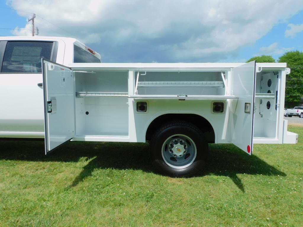 new 2025 Chevrolet Silverado 3500 car, priced at $56,253