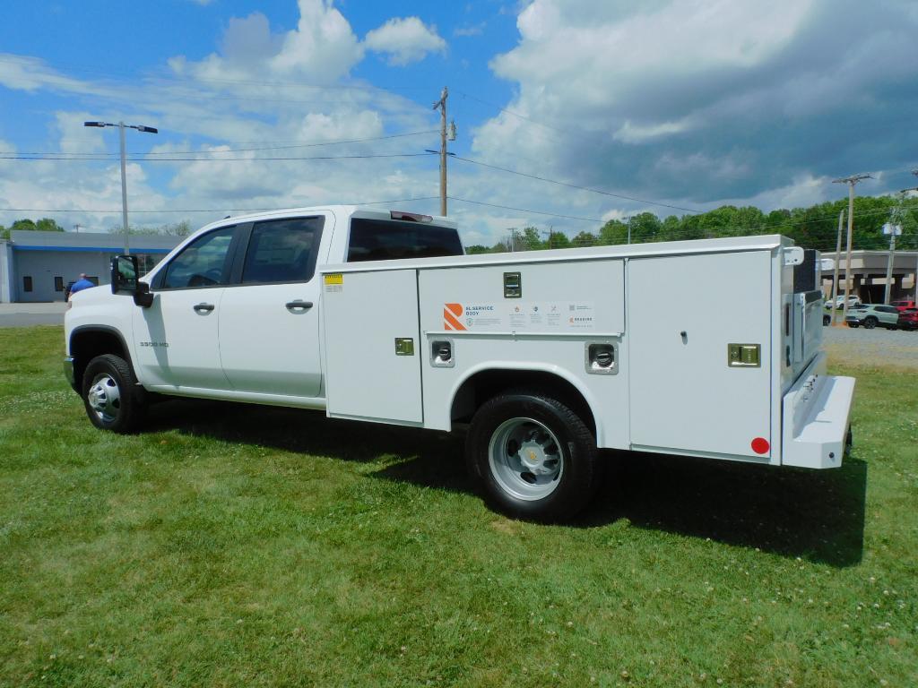 new 2025 Chevrolet Silverado 3500 car, priced at $56,253