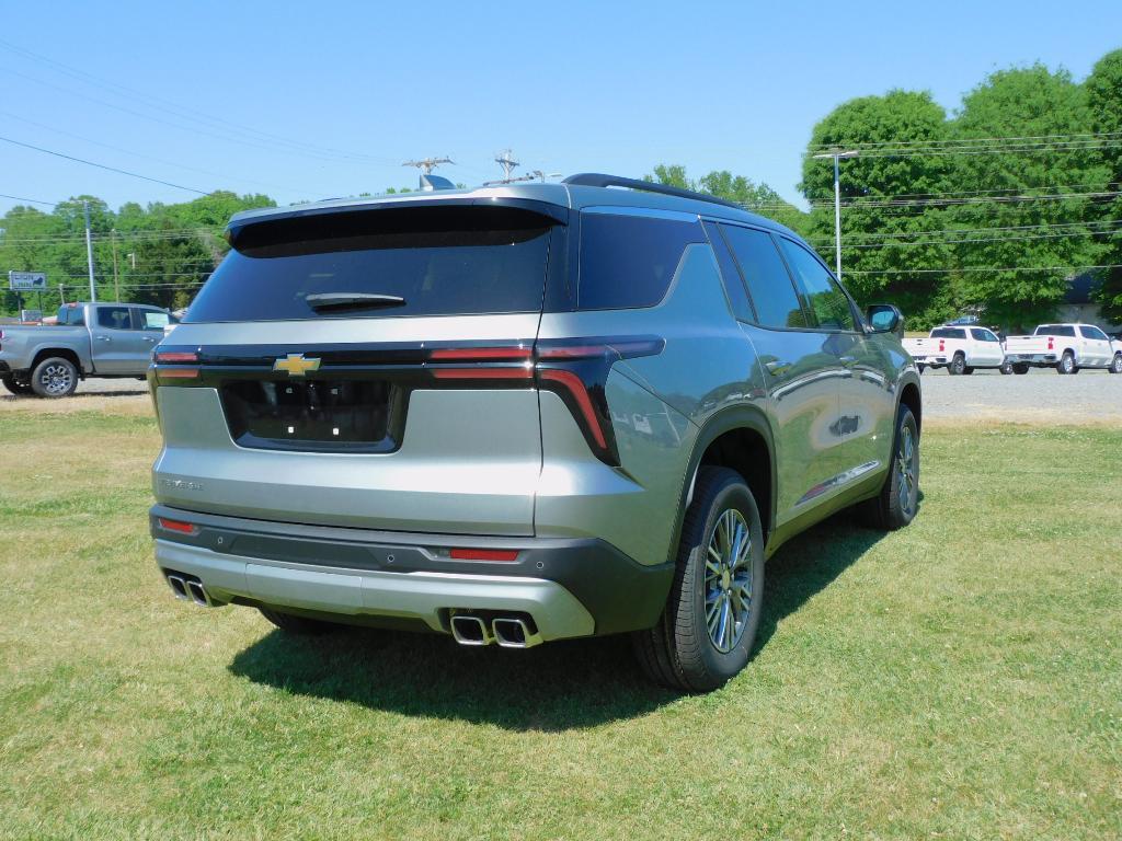new 2025 Chevrolet Traverse car, priced at $43,945